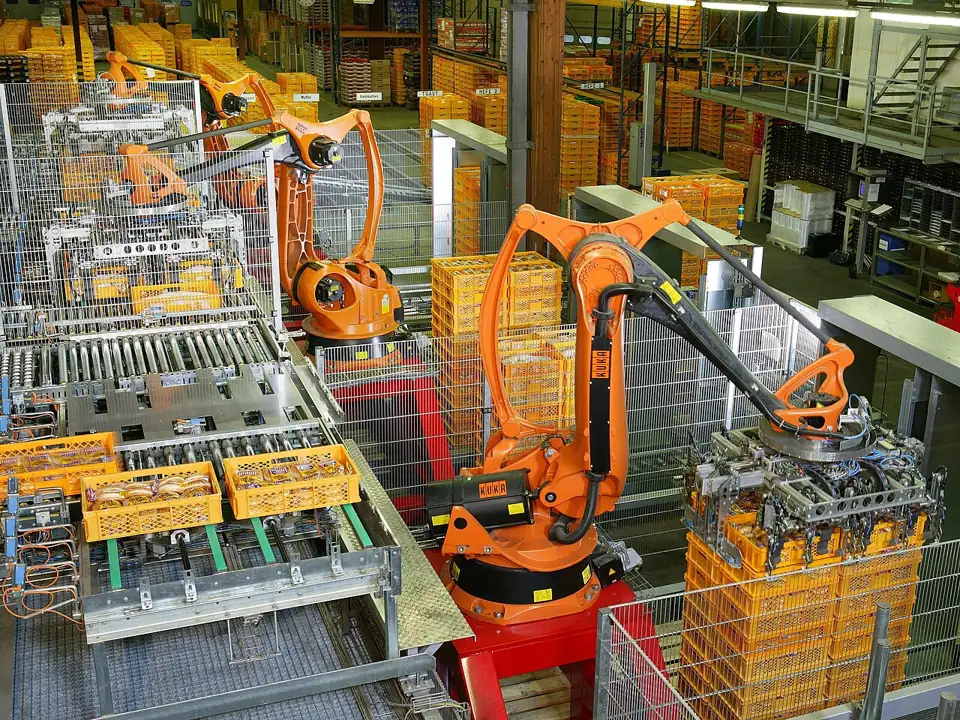 Photo: Factory Automation Robotics Palettizing Bread