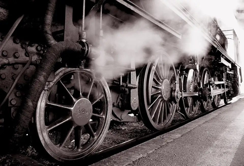 Photo: Steam locomotive gear