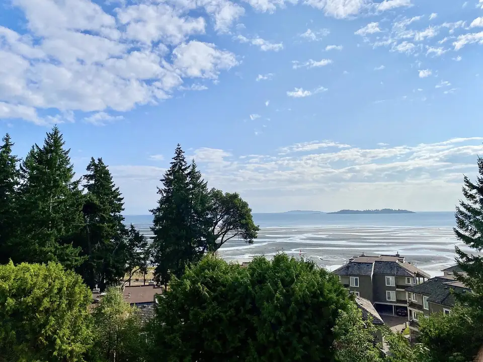 Rathtrevor Beach in Parksville on Vancouver Island