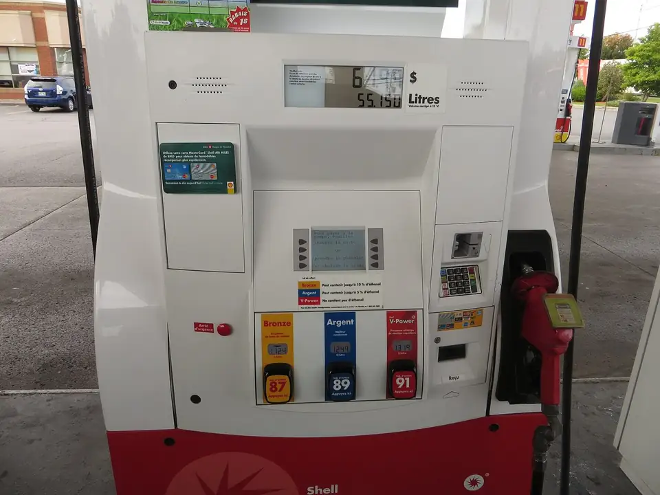 A fuel pump at a Canadian gas station in Saint-Jean-sur-Richelieu, Que