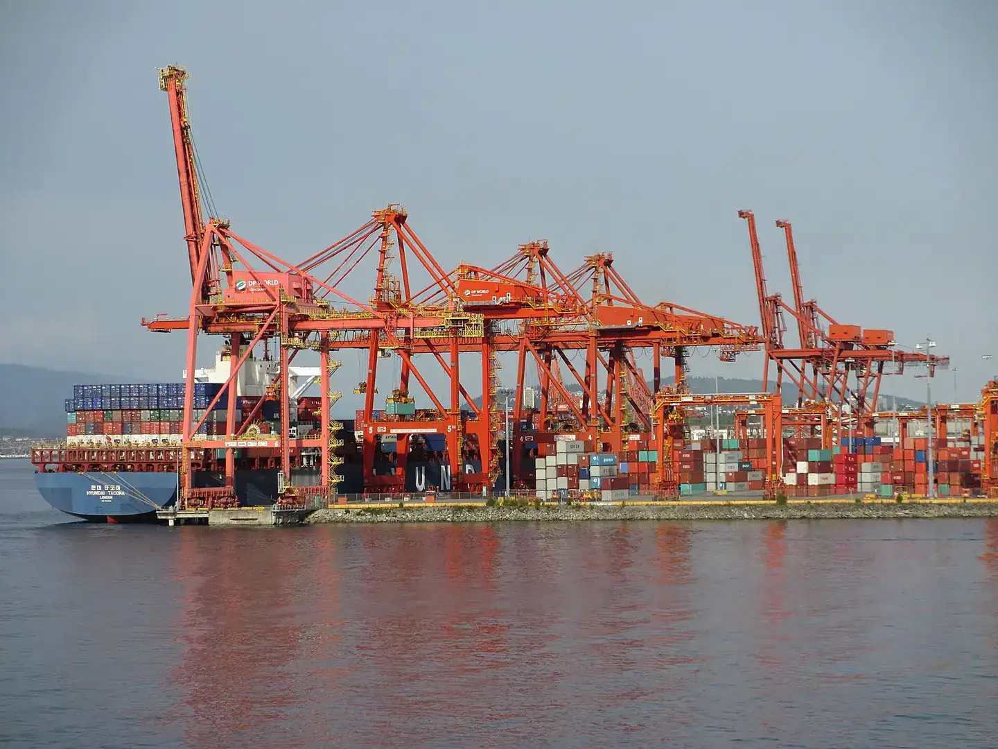 Container cranes at the Port of Vancouver