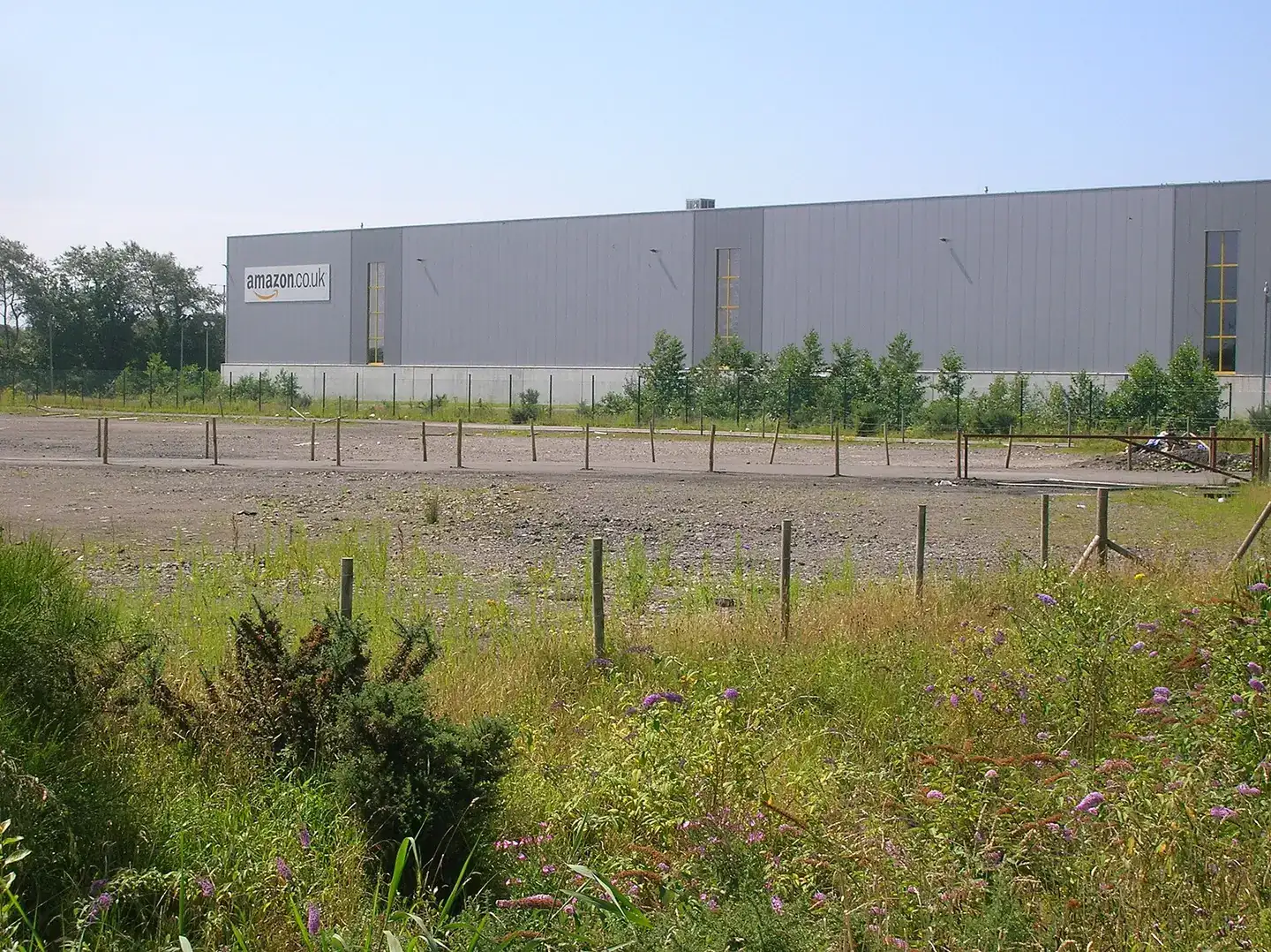 Amazon distribution warehouse, Crymlyn