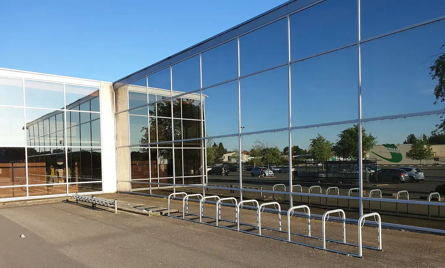 Arceaux 2 roues, centre Leclerc Bellerive-sur-Allier