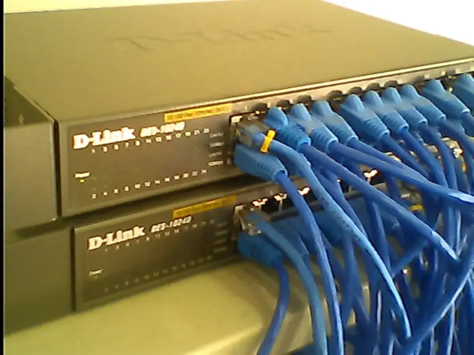 Switch 24 ports for fast ethernet